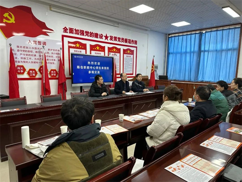 亲身观摩长见识 取长​补短促发展