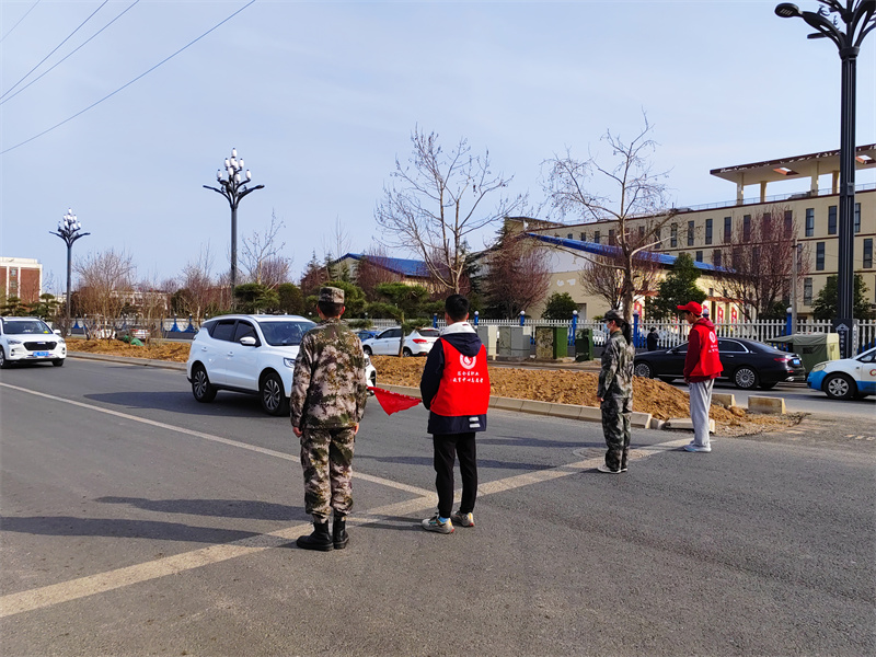 陈仓区职业教育中心举行“3·5学雷锋”志愿服务活动启动仪式