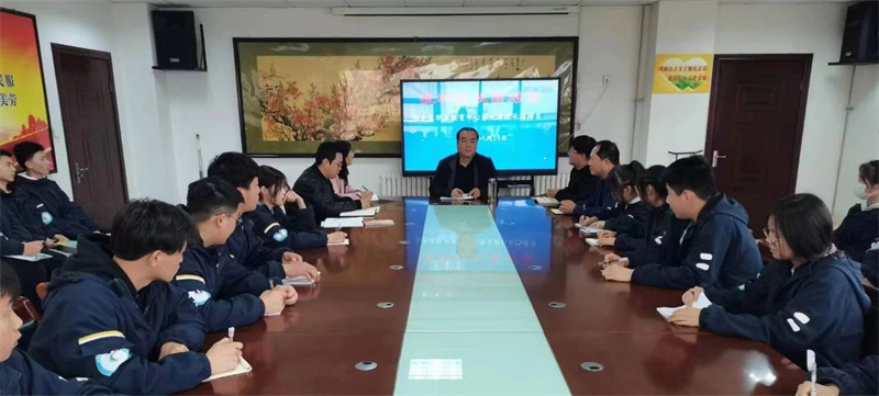 我与校长面对面—陈仓区职业教育中心举行校长接待日活动