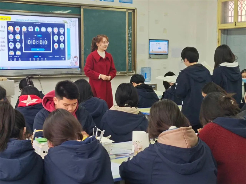 立足课堂提能力 以赛促教共成长