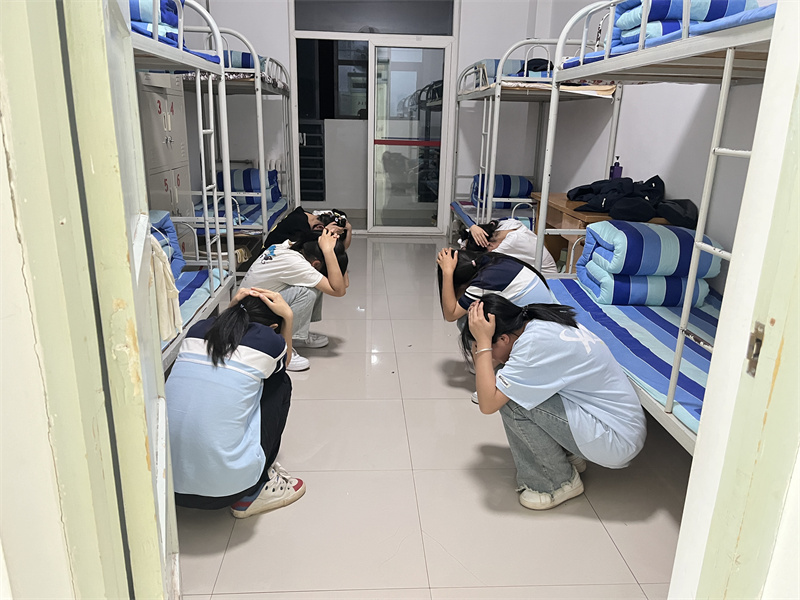 增强忧患意识，强化应急观念，共建平安校园