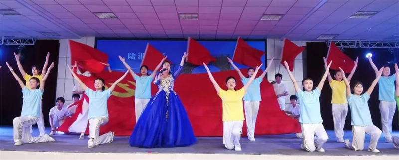 技能：让生活更美好—陈仓区职业教育中心举行“职业教育活动周校园开放日”活动