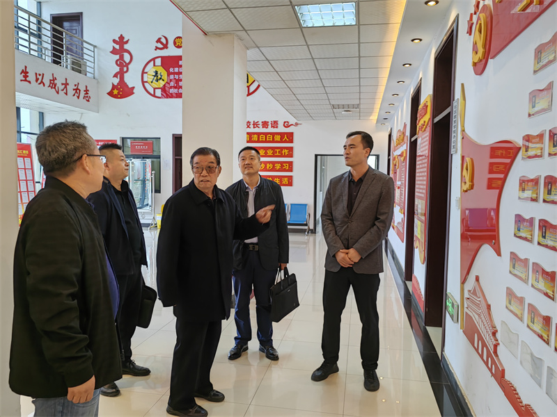 陈仓区关工委“关爱明天 普法先行” 法治教育宣讲活动进校园