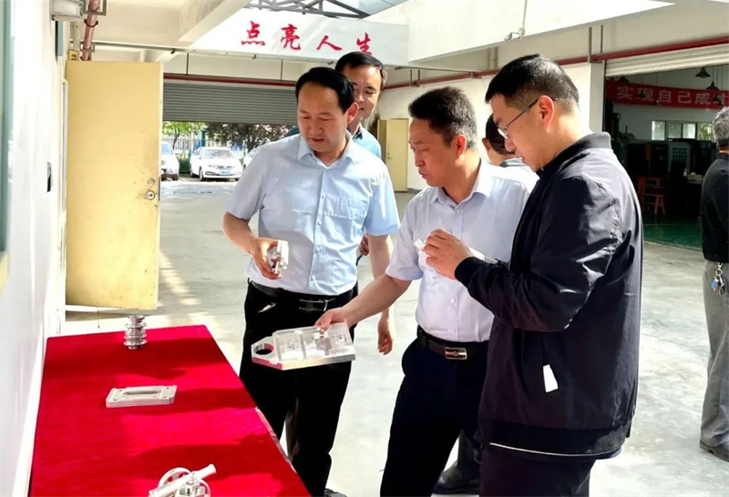 陈仓区职业教育中心接受陕西省中等职业学校“双达标”省级复核验收