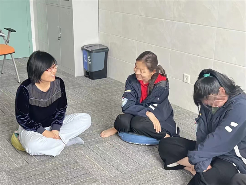 敞开心扉 互助成长