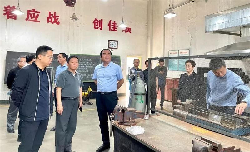 陈仓区职业教育中心接受陕西省中等职业学校“双达标”省级复核验收