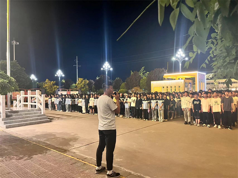 增强忧患意识，强化应急观念，共建平安校园