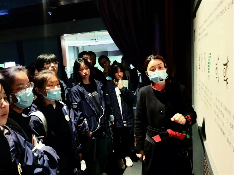 陈仓职教中心赴宝鸡青铜器博物院开展研学实践活动