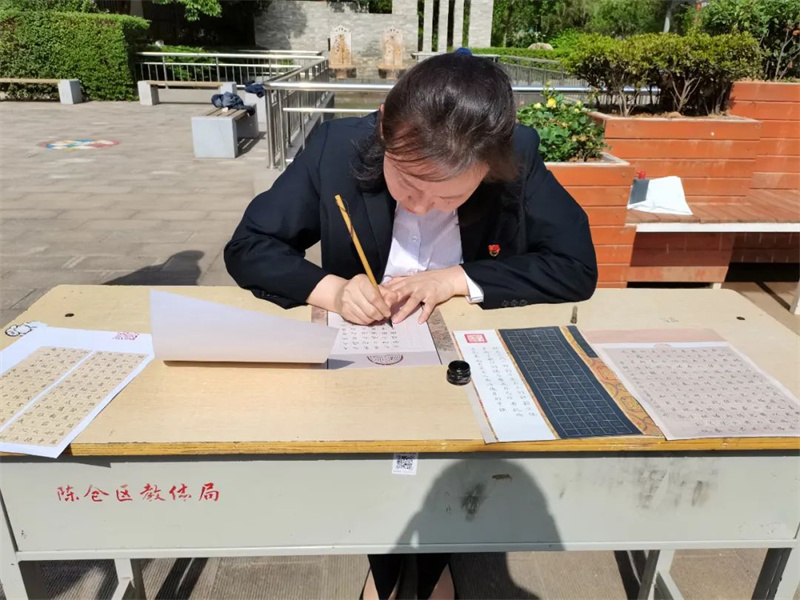 技能：让生活更美好—陈仓区职业教育中心举行“职业教育活动周校园开放日”活动